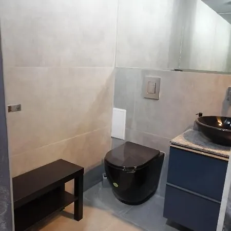 New Luxury & Spacious, Central Apartment, 2bedrooms 70sqm Apartment