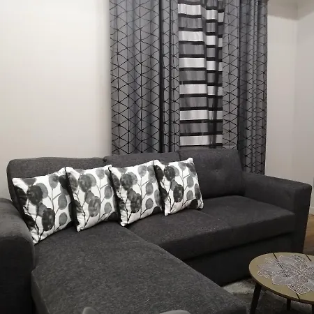 New Luxury & Spacious, Central Apartment, 2bedrooms 70sqm Apartment *