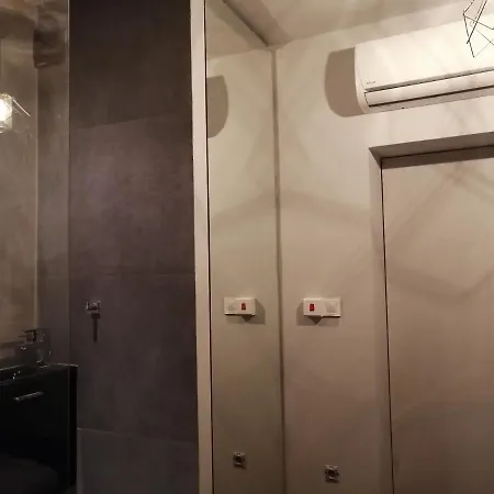 New Luxury & Spacious, Central Apartment, 2bedrooms 70sqm Apartment *