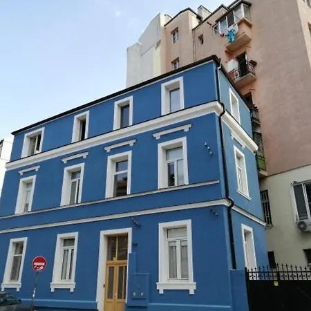 New Luxury & Spacious, Central Apartment, 2bedrooms 70sqm Apartment